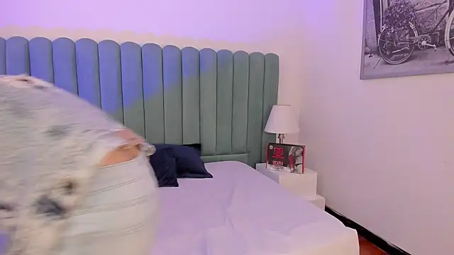 Snapshot of Lushian_ chatting on September 2025 03:15:01 PM Lushian online show from September 2025 03:15:01 PM