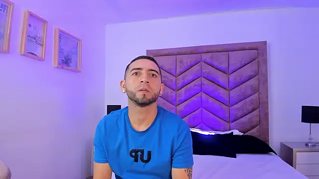 Snapshot of Lushian_ chatting on September 2025 03:39:02 PM Lushian online show from September 2025 03:39:02 PM