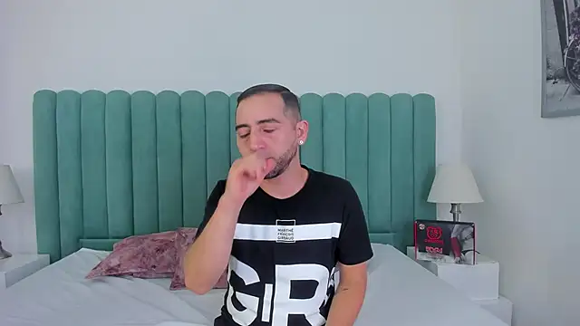 Snapshot of Lushian_ chatting on November 2025 02:50:01 PM Lushian online show from November 2025 02:50:01 PM