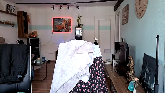 Seductively4 20 online show from July 2026 07:59:02 AM