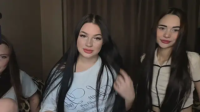 honey     bunny online show from October 2025 02:14:01 PM