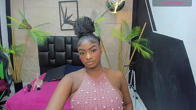Snapshot of alana_bonny chatting on June 2026 08:59:02 AM alana bonny online show from June 2026 08:59:02 AM