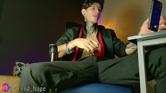 david huge online show from July 2026 07:47:01 AM