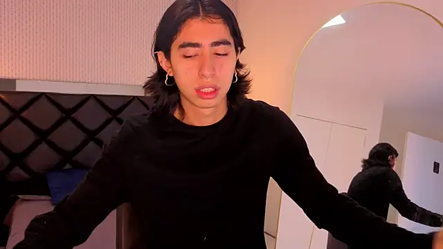 Snapshot of ryo_light chatting on October 2025 08:09:02 PM ryo light online show from October 2025 08:09:02 PM