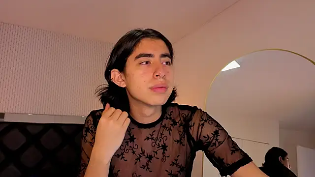 Snapshot of ryo_light chatting on October 2025 08:48:02 PM ryo light online show from October 2025 08:48:02 PM