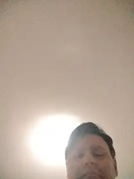 LeoMaduroSP online show from November 2025 04:21:01 AM