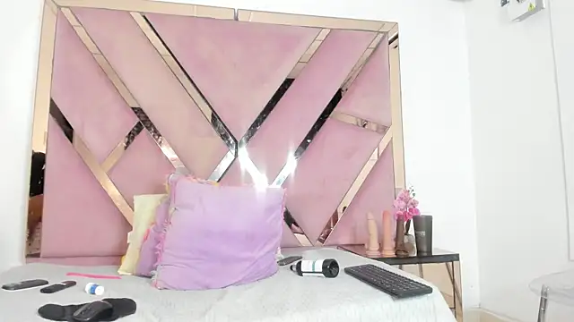 Akiraht online show from October 2025 08:31:02 PM