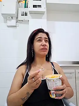 Samantha hotly online show from April 2026 02:37:02 PM