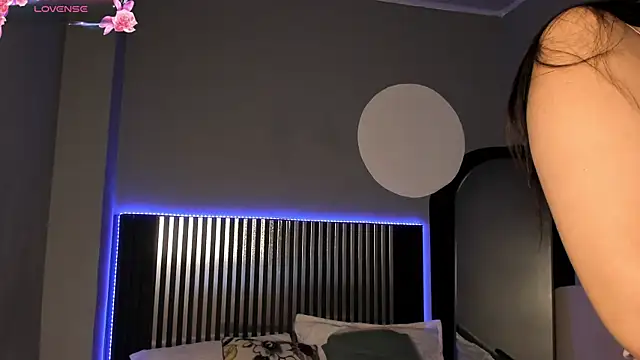 Emilybeltons online show from October 2025 08:07:01 PM