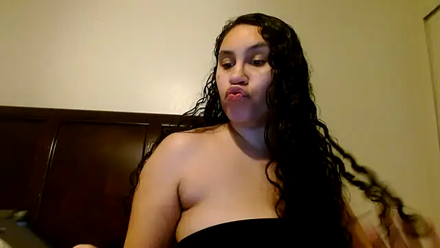 Snapshot of carlithefreak chatting on December 2025 04:03:02 PM carlithefreak online show from December 2025 04:03:02 PM