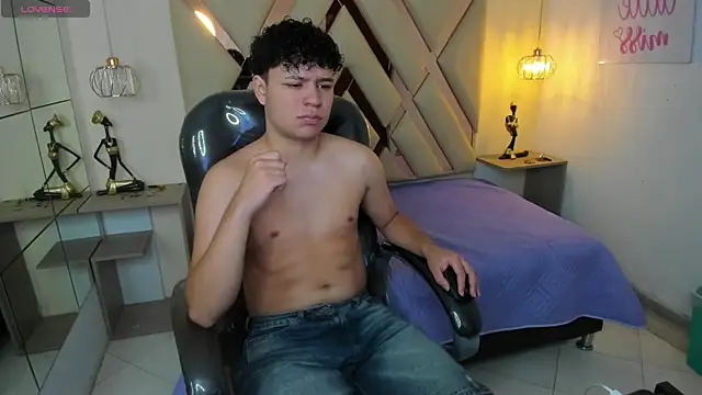 BenjaminBottonn online show from November 2025 09:24:02 PM