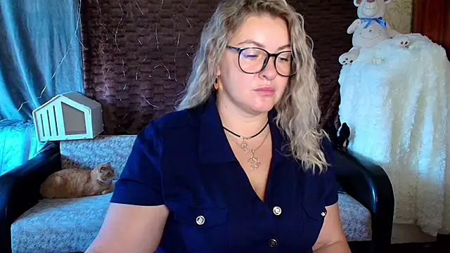 NikaSkylink online show from September 2025 03:06:02 AM