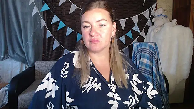 NikaSkylink online show from September 2025 03:22:01 AM