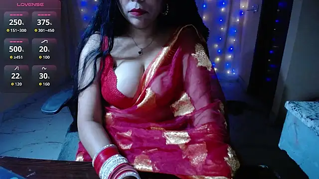 Snapshot of Divvya_ chatting on April 2026 06:41:01 PM Divvya online show from April 2026 06:41:01 PM