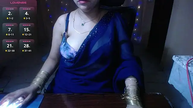 Snapshot of Divvya_ chatting on April 2026 07:05:01 PM Divvya online show from April 2026 07:05:01 PM