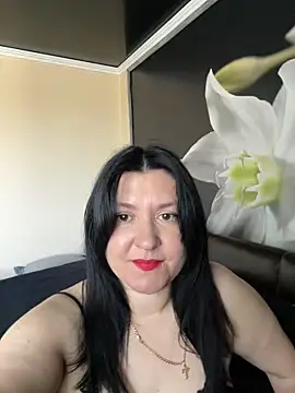 Liza Will online show from May 2026 06:19:02 AM