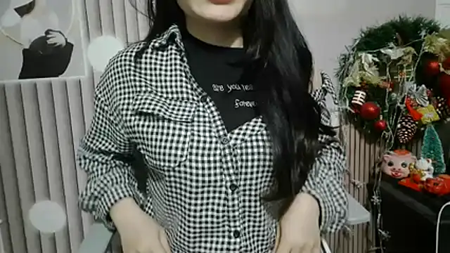 Emachiii online show from February 2026 02:20:02 AM