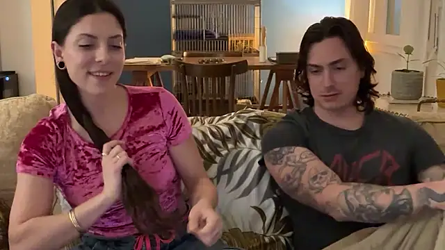 Airelle online show from March 2026 07:31:01 PM