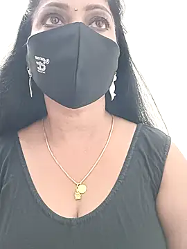 shivani27 online show from December 2025 05:29:02 PM