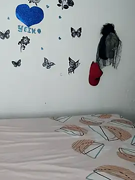 Snapshot of AntonelaMorriz chatting on December 2025 07:49:01 AM AntonelaMorriz online show from December 2025 07:49:01 AM