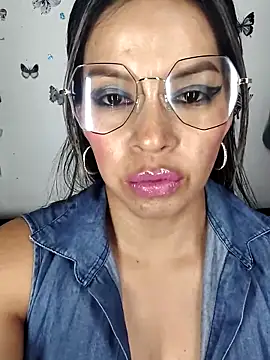 Snapshot of AntonelaMorriz chatting on December 2025 07:48:01 AM AntonelaMorriz online show from December 2025 07:48:01 AM