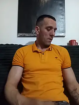 YzabellFabioo online show from April 2026 08:14:02 PM