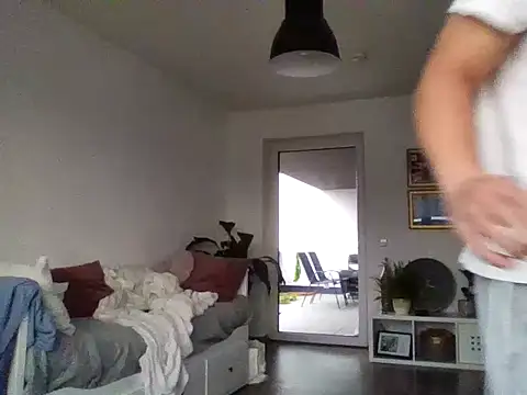 Snapshot of Mrlarox chatting on September 2025 05:01:01 PM Mrlarox online show from September 2025 05:01:01 PM