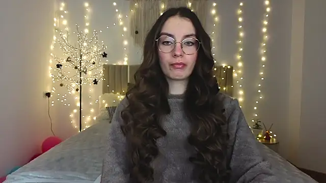 Snapshot of Real_cutie1 chatting on January 2026 02:00:01 PM Real cutie1 online show from January 2026 02:00:01 PM