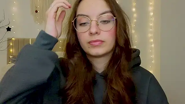 Snapshot of Real_cutie1 chatting on January 2026 07:11:01 PM Real cutie1 online show from January 2026 07:11:01 PM