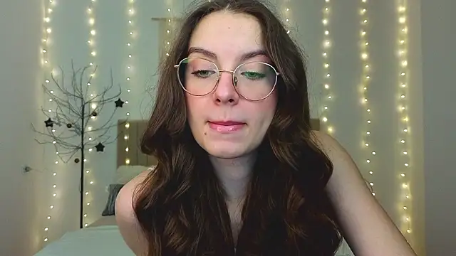 Snapshot of Real_cutie1 chatting on February 2026 01:38:01 PM Real cutie1 online show from February 2026 01:38:01 PM