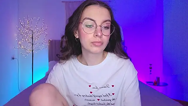 Snapshot of Real_cutie1 chatting on March 2026 02:03:02 PM Real cutie1 online show from March 2026 02:03:02 PM