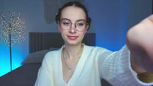 Snapshot of Real_cutie1 chatting on March 2026 02:54:01 PM Real cutie1 online show from March 2026 02:54:01 PM