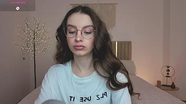 Real cutie1 online show from April 2026 12:54:01 PM