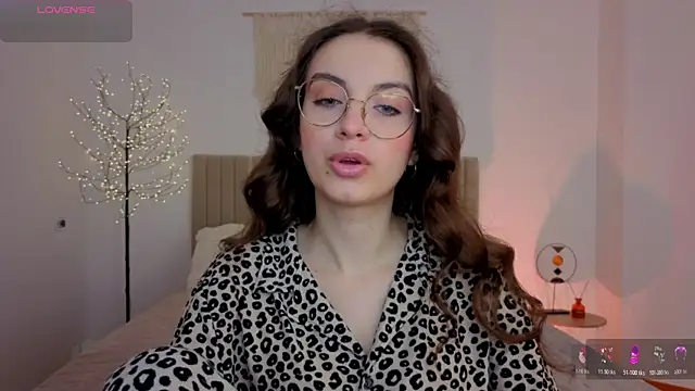 Real cutie1 online show from May 2026 01:17:02 PM