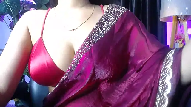 kiara 1122 online show from May 2026 09:00:01 PM