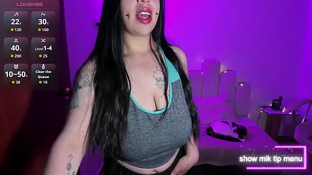 megan foz online show from September 2025 06:20:01 PM