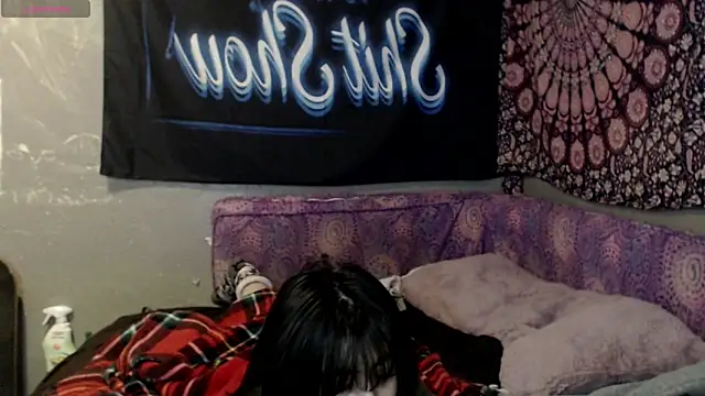 London Ray online show from September 2025 09:42:02 AM