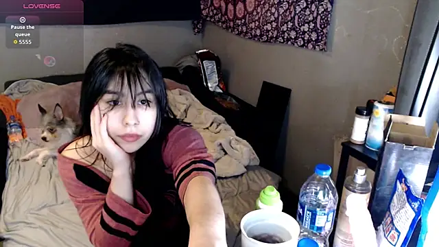 Snapshot of London_Ray chatting on December 2025 02:38:01 AM London Ray online show from December 2025 02:38:01 AM