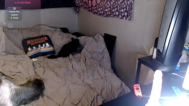 Snapshot of London_Ray chatting on December 2025 05:02:01 AM London Ray online show from December 2025 05:02:01 AM