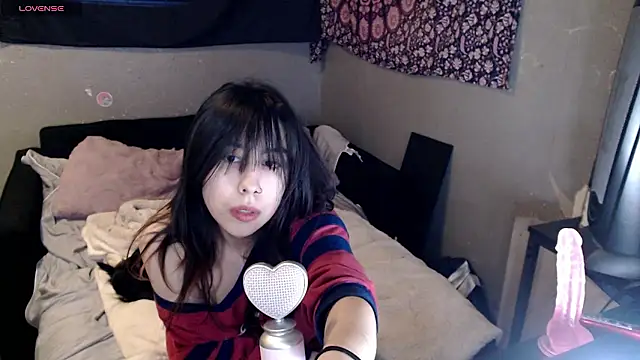 Snapshot of London_Ray chatting on January 2026 04:18:02 AM London Ray online show from January 2026 04:18:02 AM