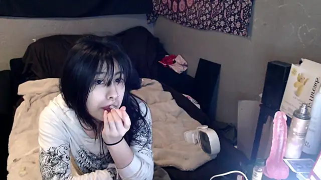 Snapshot of London_Ray chatting on February 2026 09:46:01 PM London Ray online show from February 2026 09:46:01 PM