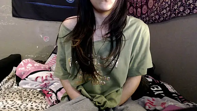 London Ray online show from May 2026 12:38:01 AM
