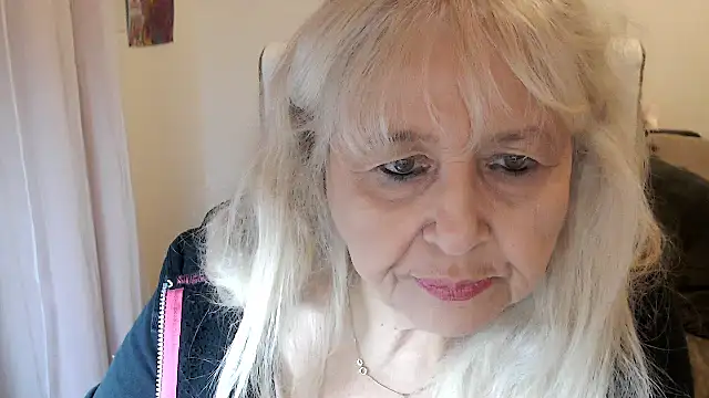 SusiLifeXXX online show from October 2025 06:28:02 PM