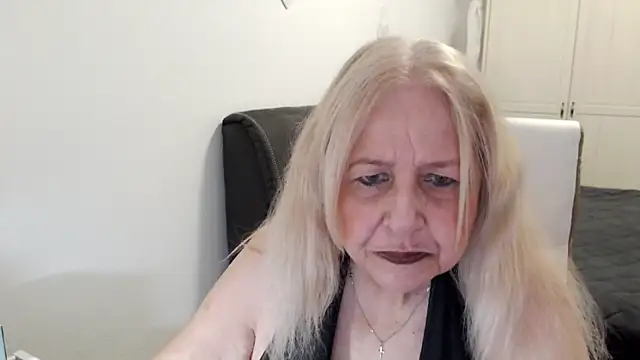 SusiLifeXXX online show from May 2026 08:06:02 PM
