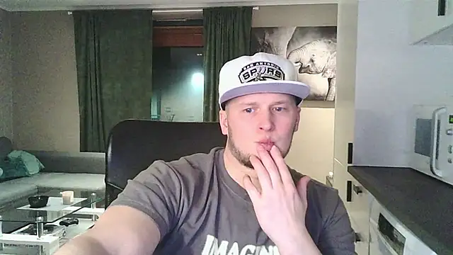 Dartanjanas13 online show from February 2026 09:15:02 PM