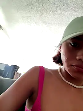 Nia Desire online show from November 2025 09:03:01 PM