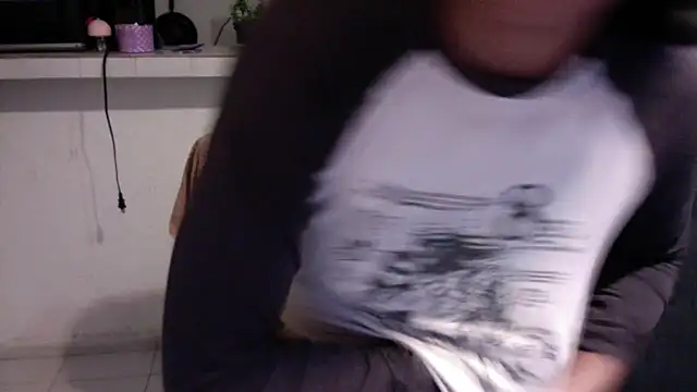Nia Desire online show from May 2026 08:44:02 AM