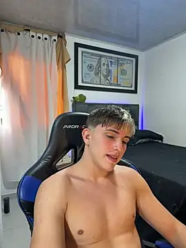Justin trevor1 online show from June 2026 10:05:02 PM