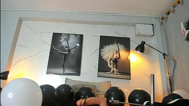 Evaa 18 online show from October 2025 05:58:02 PM