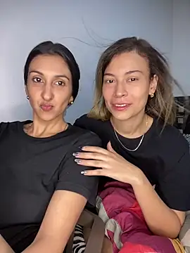 Snapshot of Saloriz_Col chatting on February 2026 02:13:01 PM Saloriz Col online show from February 2026 02:13:01 PM